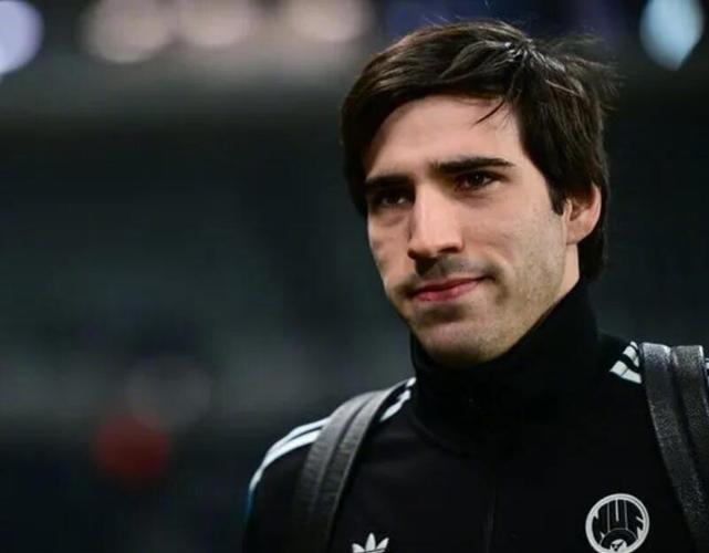 纽卡考虑出售托纳利！邮报称阿森纳已获球员推荐