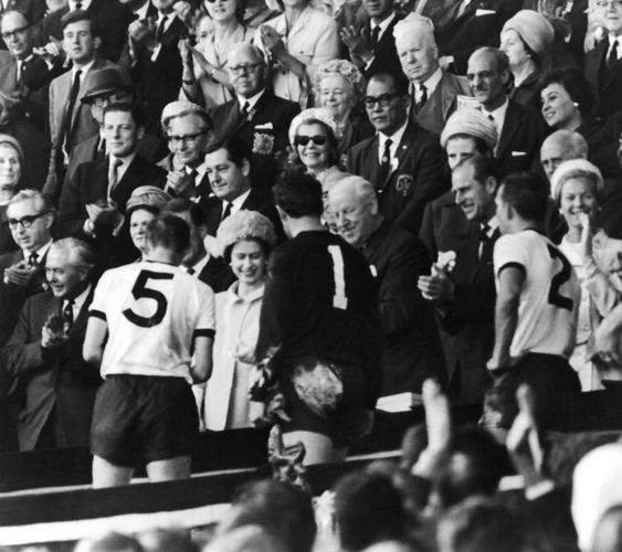 卡佩罗：英超极高体能消耗或拖累英格兰世界杯征程