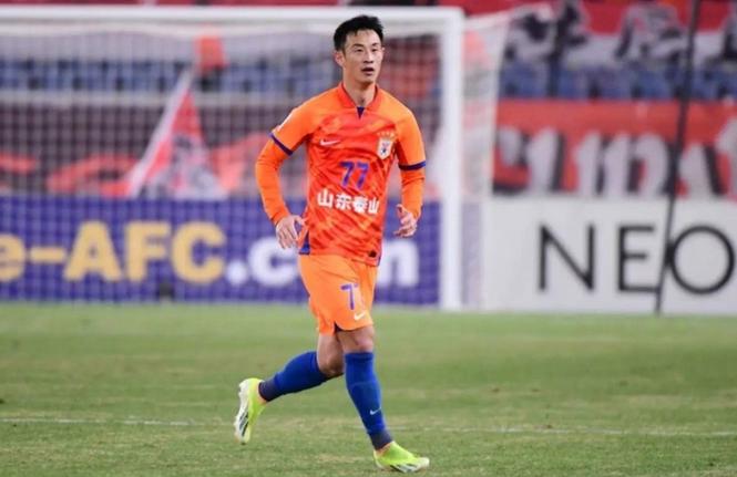 青岛西海岸新援敲定：彭欣力刘小龙自由身加盟