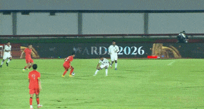 国青队半场2-1印尼U17,赵松源闪击何思凡一传一射