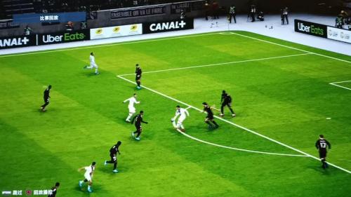 邝兆镭边路突破送助攻,何思凡抢点破门得分