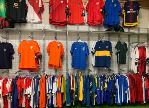 探秘威尼斯限定第四客场球衣设计亮点