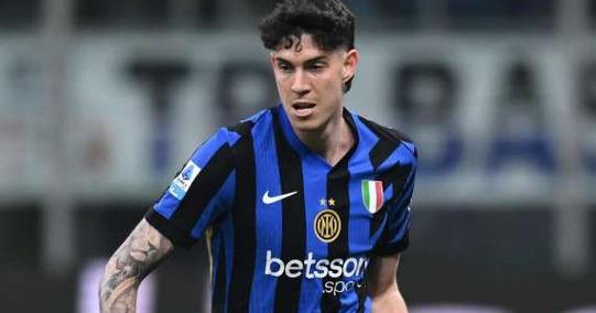 前球星卡萨诺坦言,巴斯托尼尚未达到顶级后卫标准