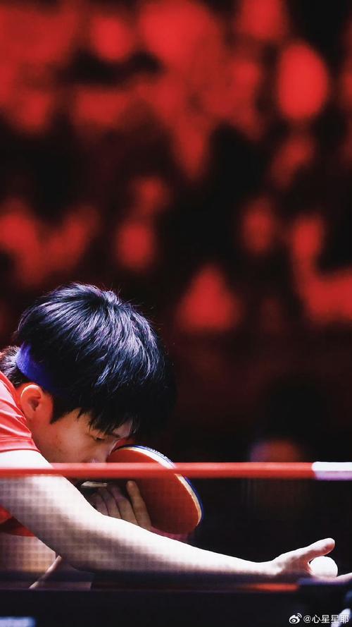 薛庆浩上演惊魂时刻，接高空球脱手险成乌龙进球