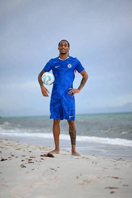 若昂·佩德罗揭秘前锋心得：时刻准备接球是关键