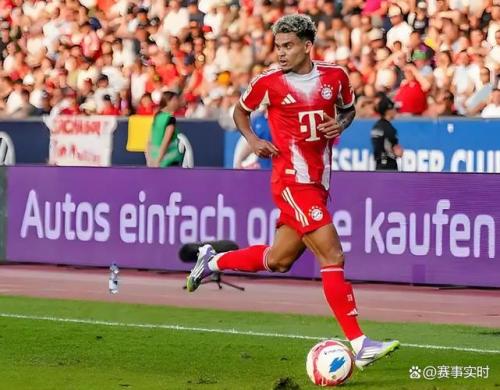 单场17次触球加两次造点,迪亚斯表现堪称完美