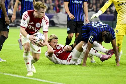 意甲:国米开场11分钟进球!比塞克头球迪马尔科角球助攻