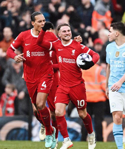 曼城本赛季英超首次逆转获胜，2-1力克利物浦