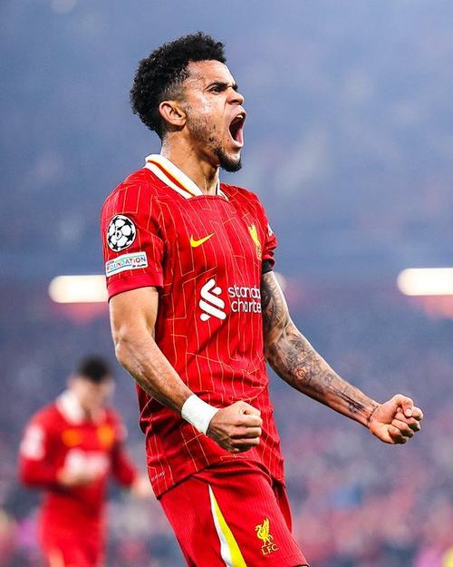 拜仁CEO直言:迪亚斯的激情与求胜欲始终令人印象深刻