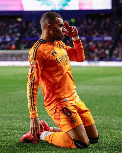 姆巴佩本场贡献1球，但对抗成功率仅11%获评6.9分