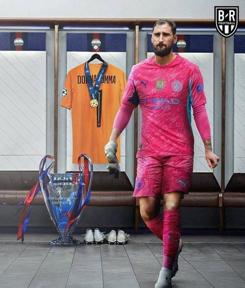 瓜迪奥拉反应亮了!见多纳鲁马神扑后抱头+搞怪模仿