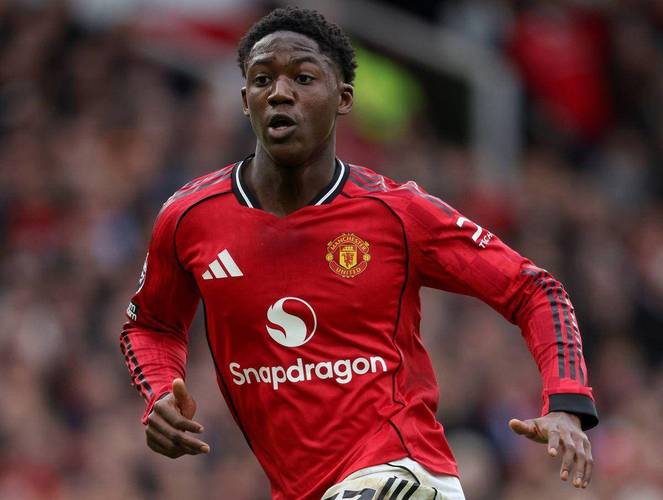 场上领袖场下楷模!邮报评卡里克在曼联远超阿莫林