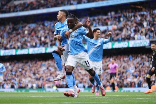 曼城赛后音乐庆祝风波，基恩强调尊重基本原则