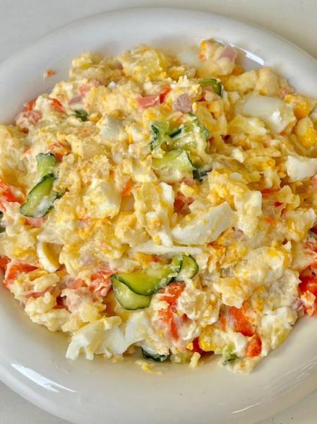 贝克汉姆亲民午餐：带家人体验5.5镑馅饼土豆泥美食