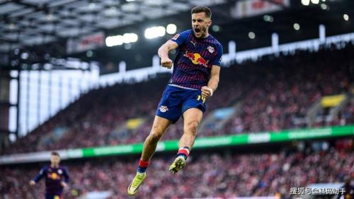 鲍姆加特纳越位进球，拜仁慕尼黑开场虚惊一场