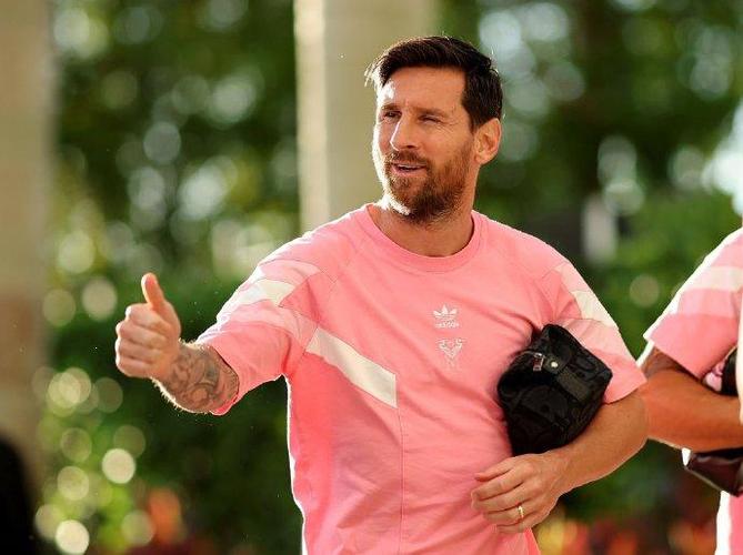 帕尔梅拉斯球员证实：梅西关注我们俱乐部