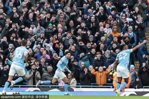 史密斯罗空门机会遗憾错过，只因腿短了一点点的距离