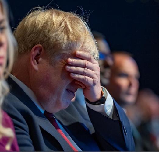 否认聚会丑闻！伊卡尔迪称感情生活无需闹剧加持