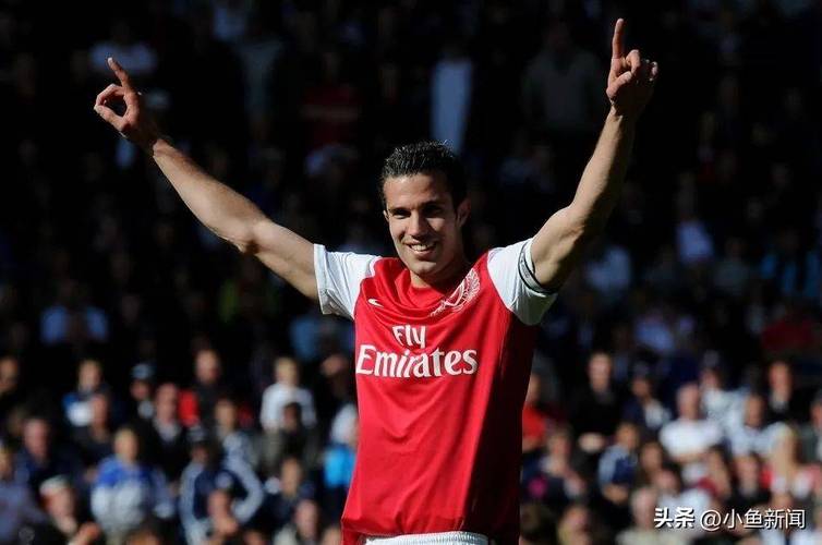 斯特林加盟费耶诺德，范佩西表示非常高兴