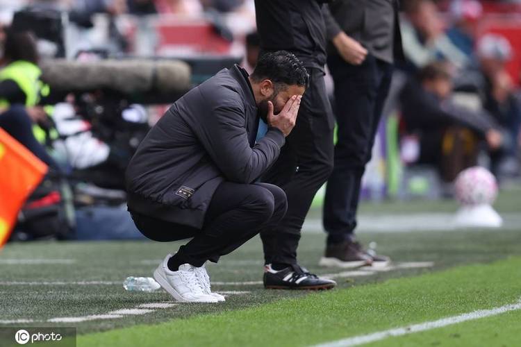 舍什科透露：受父亲影响，我最早踢的位置是门将