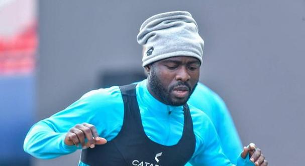 英博队阿奇姆彭缺席原因：已返回大连处理签证