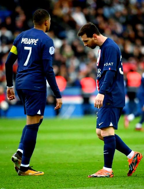 从旧将视角看巴黎：防守弱点成淘汰赛致命伤