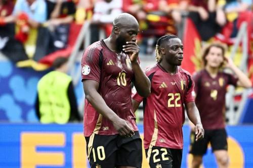 孔蒂经历重要蜕变，谈卢卡库在攻坚战中的核心价值