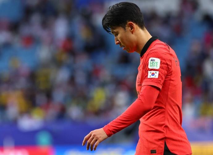 雅各布·墨菲总结败因：防守失误丢球