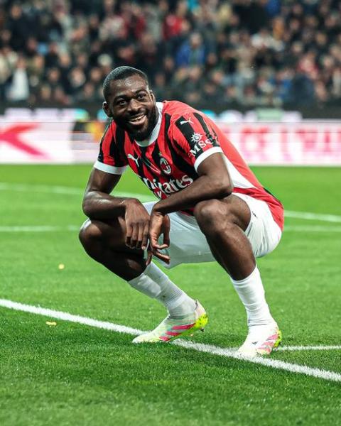 米兰前锋莱奥赞扬替补奇兵 透露自身炎症问题待解决