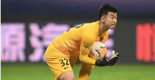 因伤病错过领奖，刘殿座发声助力中国足球进步