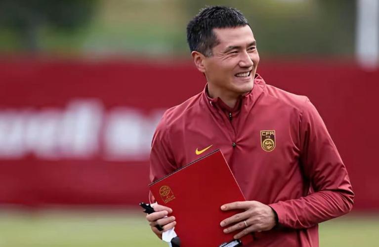 邵佳一青春阵容受挫，国足关键战暴露攻防短板