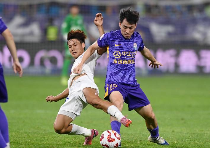 两场三球！大连英博射手国青爆发，中超战鲁能受期待