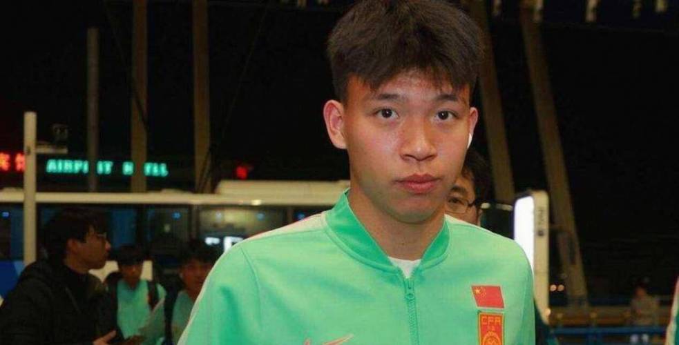 伯恩利公开承认，曾因转会费太贵放弃王钰栋