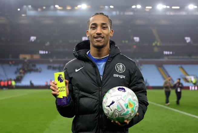 鲁尼高度评价：若昂·佩德罗堪称英超状态最佳球员