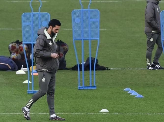 皇马全队责任在肩，龙赛罗要求健康球员保持积极信念