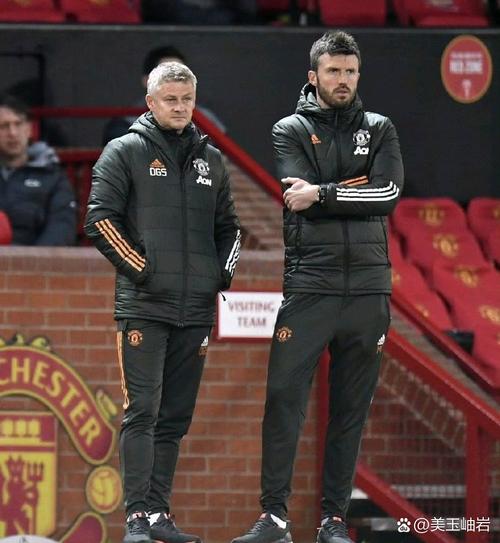 曼联临时主帅卡里克英超主场五连胜，队史首位达成