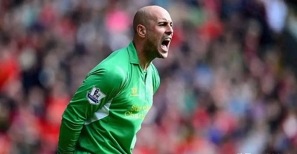 死磕保级！蒂奥纳称不莱梅握主动权，盛赞门神老将